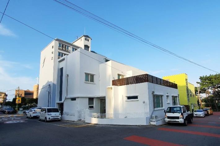 Jeju Guesthouse Oedo-dong Экстерьер фото