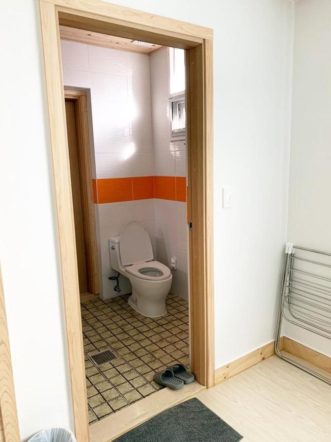 Jeju Guesthouse Oedo-dong Экстерьер фото