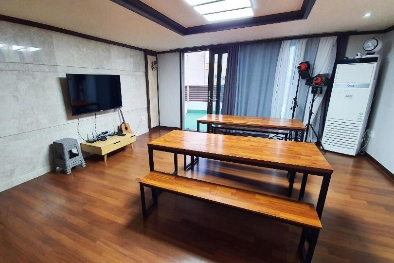 Jeju Guesthouse Oedo-dong Экстерьер фото